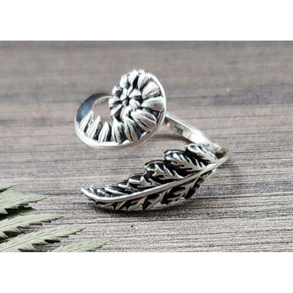 Fern ring