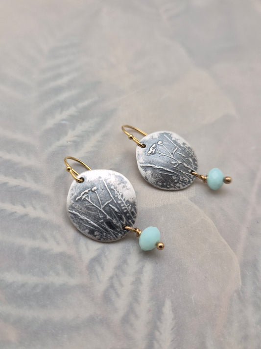 Highlands Meadow pebble shape-earrings