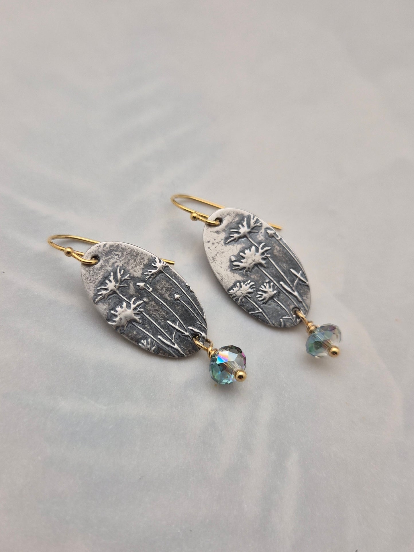Daisy and crystal-oval earrings