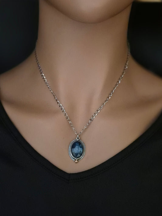 Pebble necklace-Teal Moss Kyanite