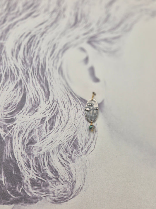 Daisy and crystal-oval earrings