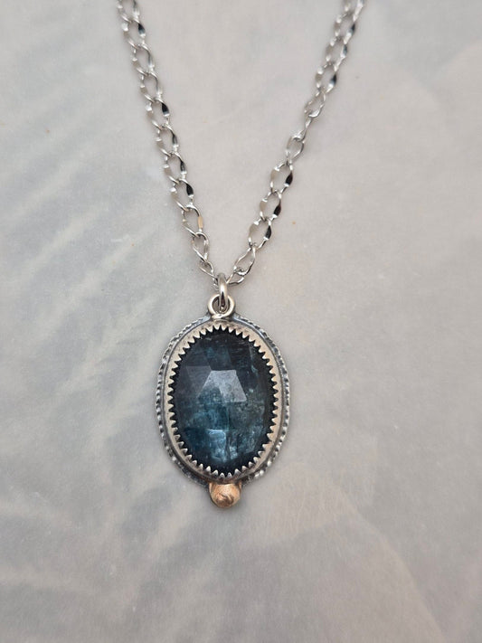 Pebble necklace-Teal Moss Kyanite