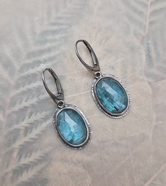 Aqua Kyanite -earrings